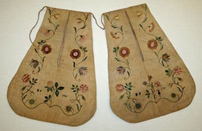 Cream Linen Tie-On Pockets with Floral Embroidery