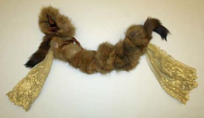 Brown Fur Collar with Golden Silk Tassels