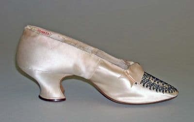 Pale Pink Silk Satin Pointed Toe Evening Shoes