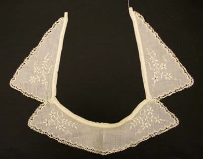 White Cotton Lawn Detachable Pointed Collar