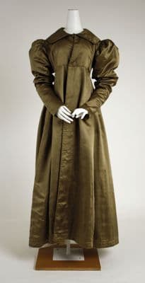 Olive Green Silk Taffeta A-Line Pelisse Coat