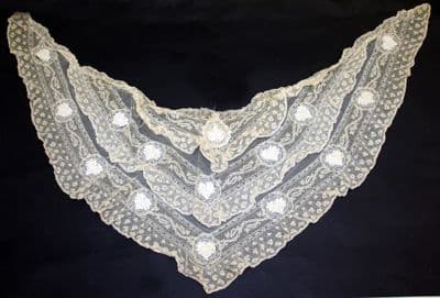 Cream Cotton Lace Triangular Fichu