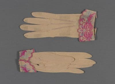 Cream Cotton Gloves with Embroidered Floral Cuffs