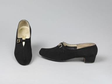 Black Suede Low-Heeled Pumps with Buckle Detail