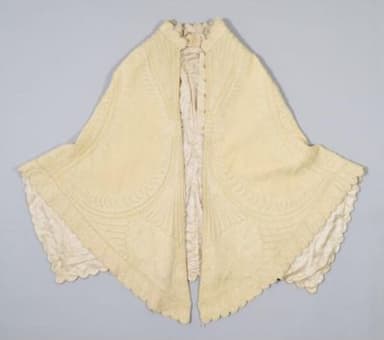Cream Wool Victorian Cape Mantle