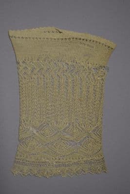 Cream Wool Mittens with Traditional Knitted Patterns