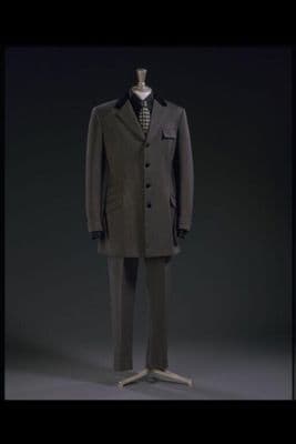 Black Silk Woven Necktie with Geometric Pattern