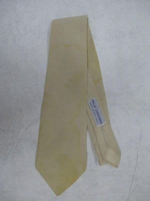 Cream Silk Necktie with Lustrous Finish