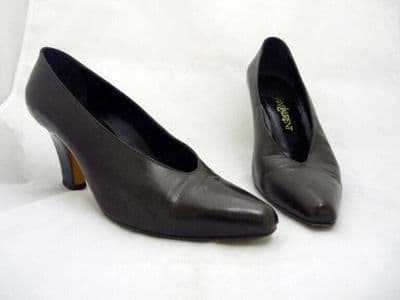Brown Leather Pointed-Toe Court Shoes