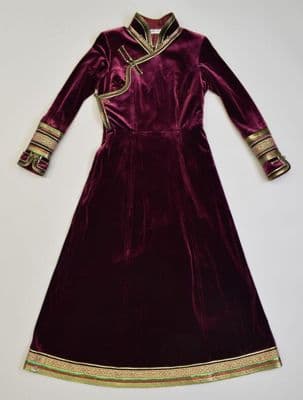 Belted robe, velvet-weave silk mix; braided decoration, China, 2000-2010