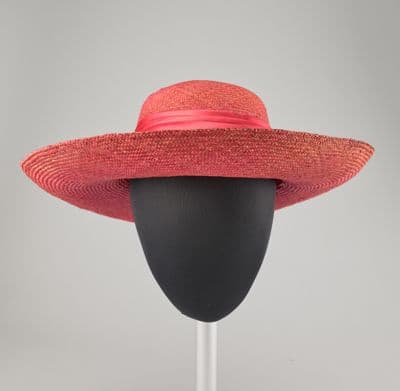 Red Straw Wide-Brimmed Hat with Pleated Band