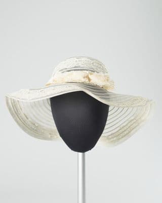 White Lace Wide-Brimmed Sun Hat with Bow
