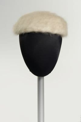 Cream Mohair Knit Beret