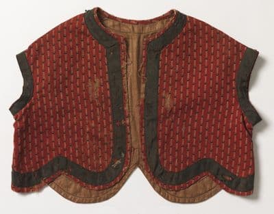 Deep Red Wool Gentleman's Waistcoat with Scalloped Hem