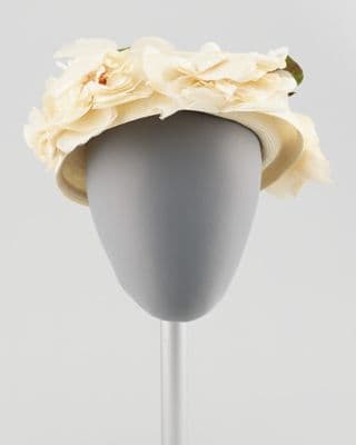 Cream Synthetic Straw Hat with Pink Fabric Flowers