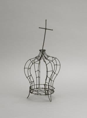 Small Wire Crown Frame with Cross Detail