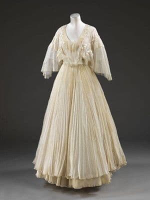 Cream Silk Chiffon Wedding Dress with Satin Sash