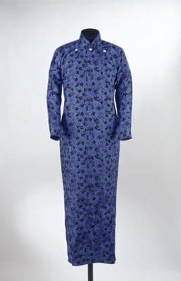 Woman's dress <i>qipao</i> of silk damask, Taiwan, 1970-1983