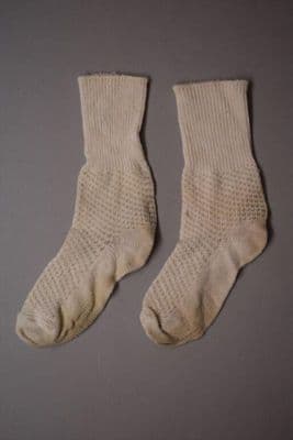 Cream Ribbed Wool Socks