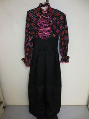 Dress of crêpe and gazar, designed by Emanuel Ungaro, France, 1972.