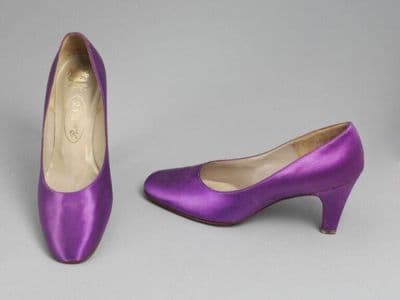 Purple silk chiffon evening culotte dress and satin shoes; Norman Hartnell, late 60s