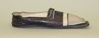 Black and Cream Two-Tone Oxford Shoes